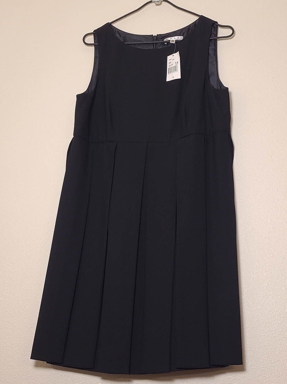 NWT Cabi Onyx Sleeveless Empire-waist Flapper Dress Vertical Pleated Panels